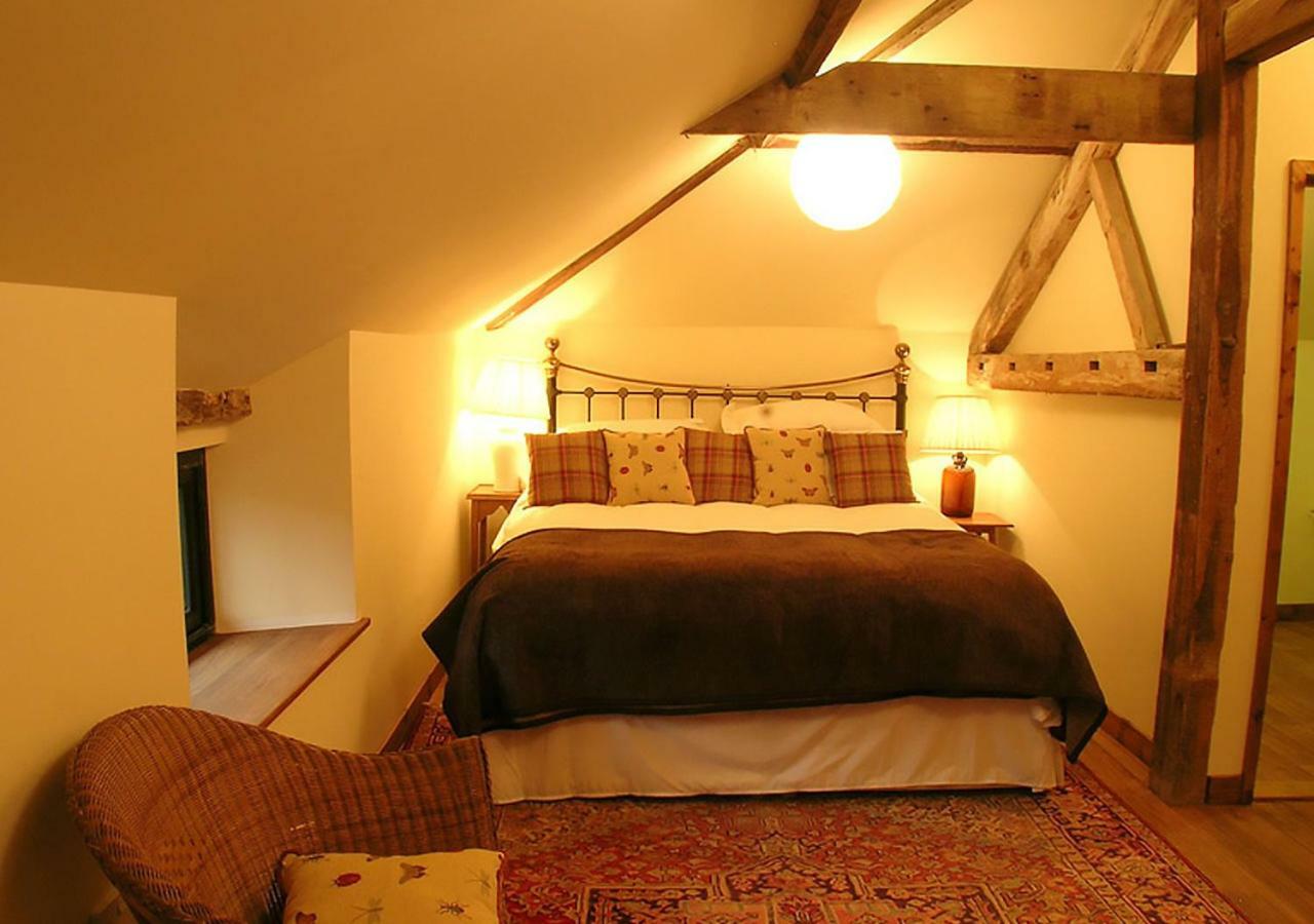 Lackford Lakes Barns Дом отдыха *